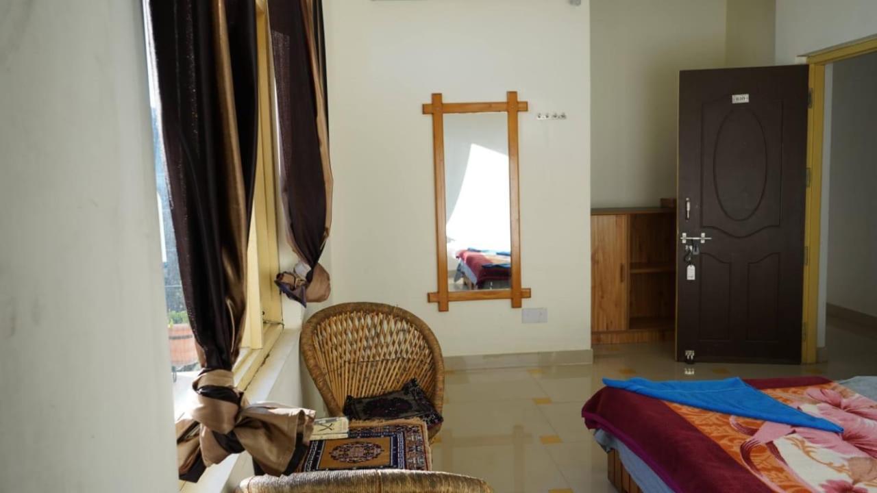 Oasis Guest House Bhagsu D'Shala Dharamsala Zewnętrze zdjęcie